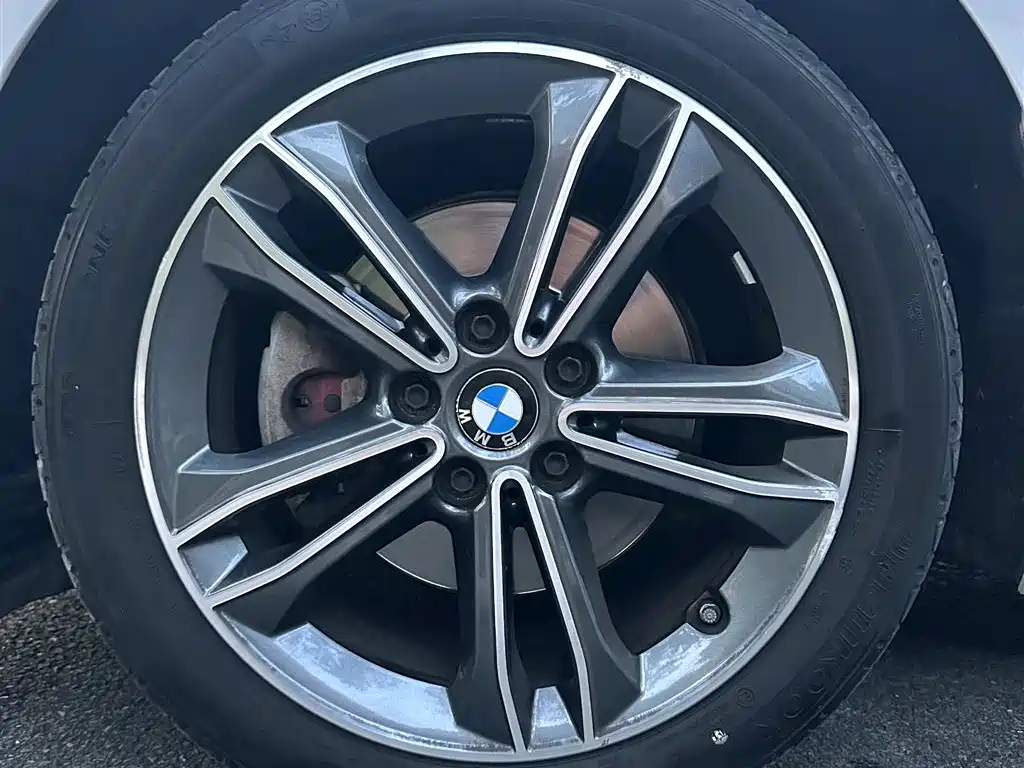 BMW 1 Series 2022 120i M Sport фото 16