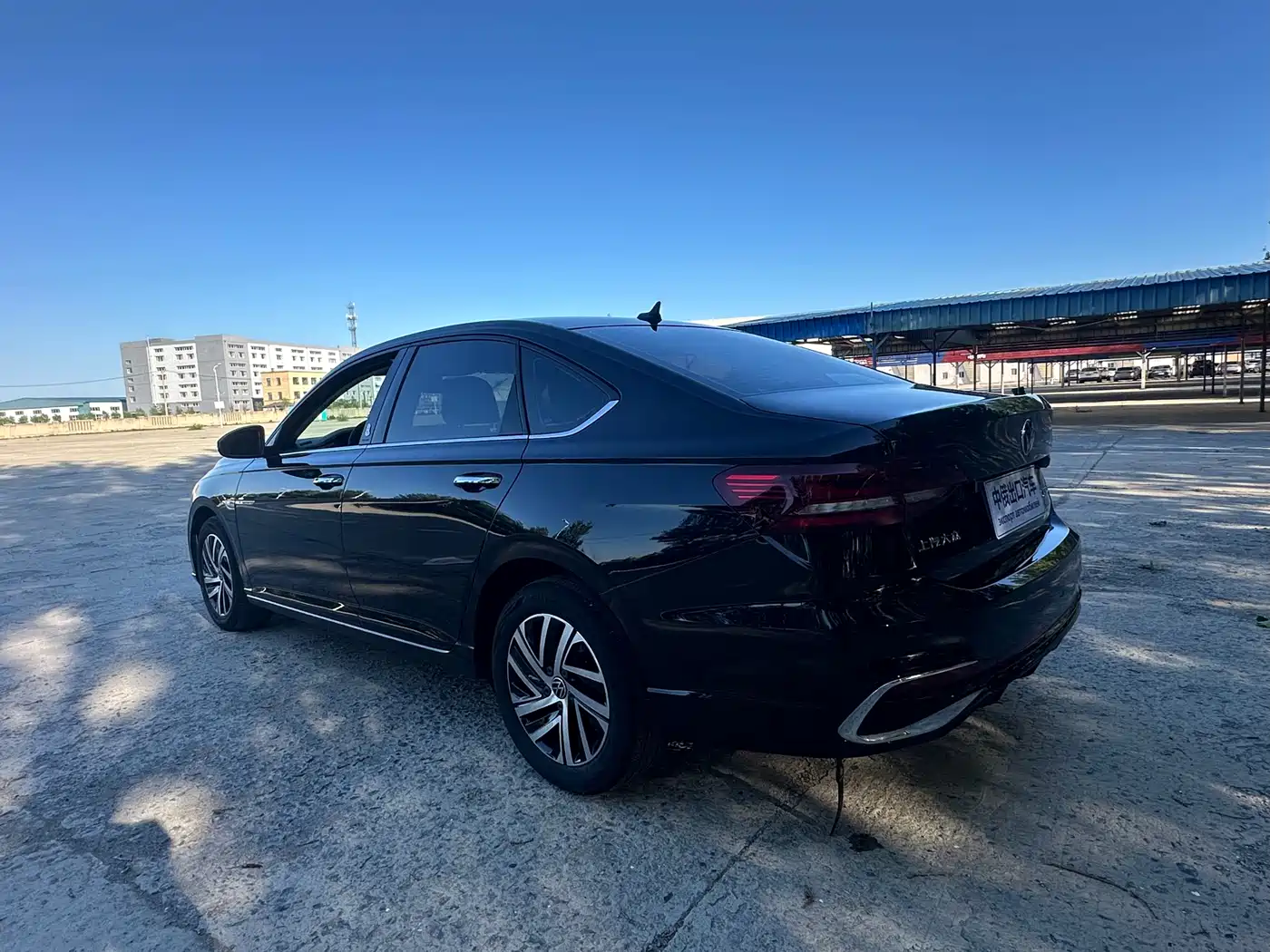 Volkswagen Lavida 2023 Facelift 1.5L Auto Starlight 5 Million Edition фото 18