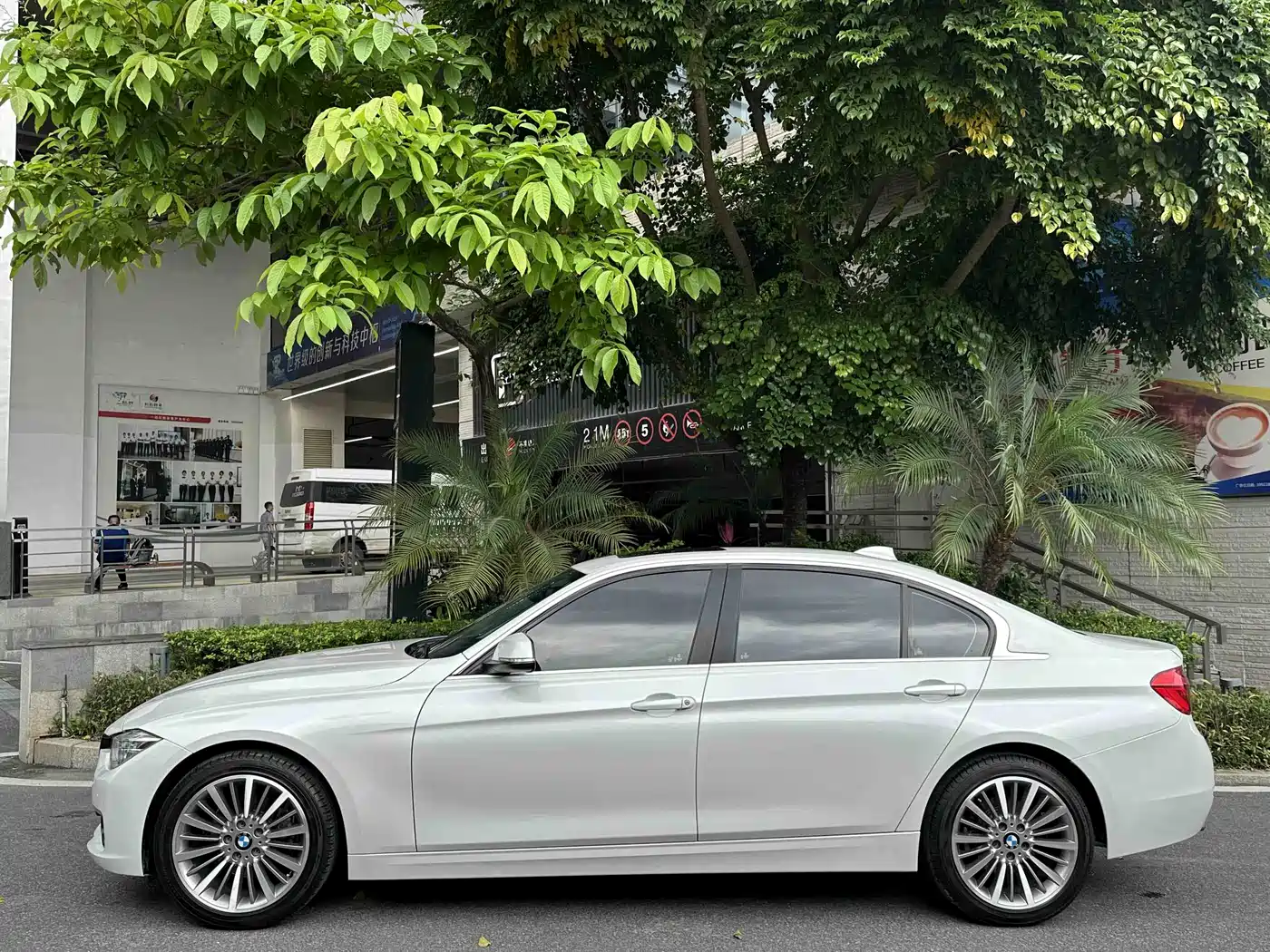 BMW 3 Series 2019 320Li Fashion Type фото 7