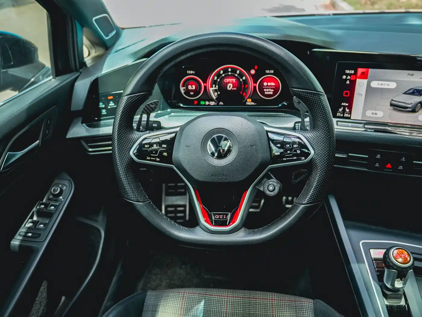 Volkswagen Golf GTI 2023 380TSI DSG GTI фото 23