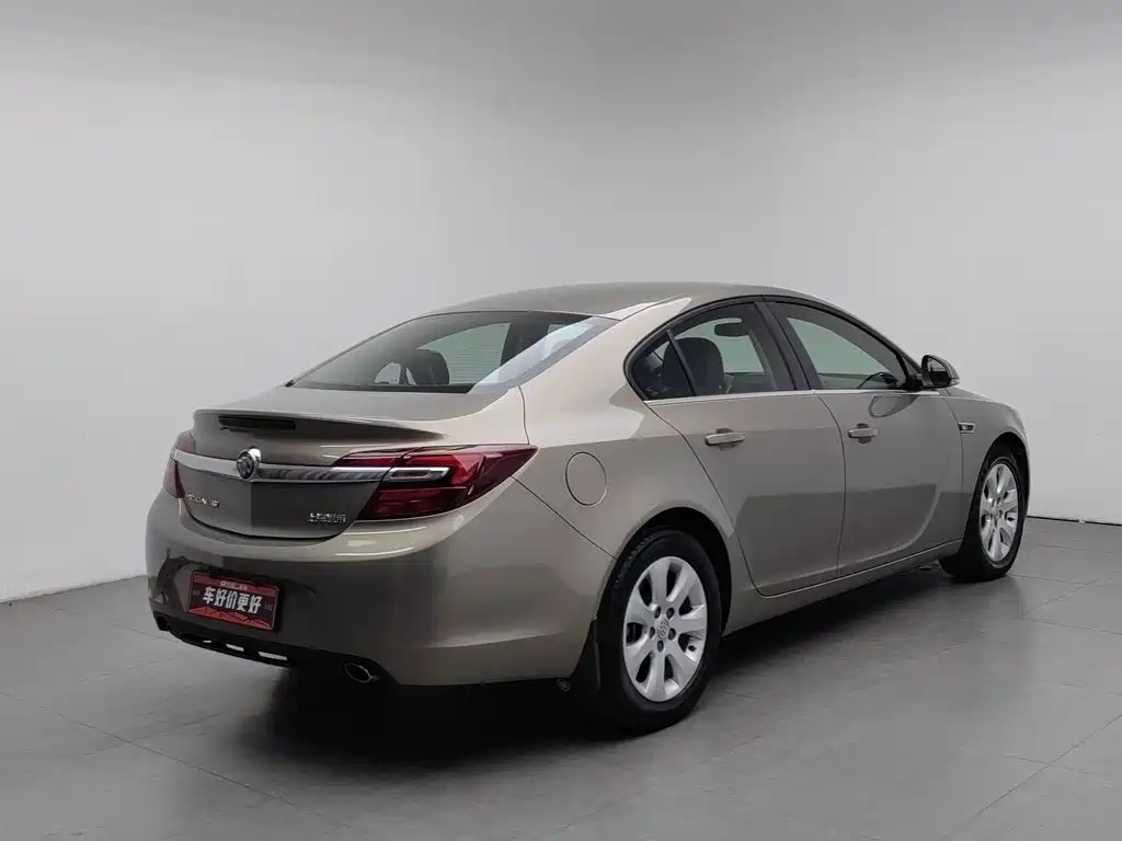 Photo 2 - Buick Regal