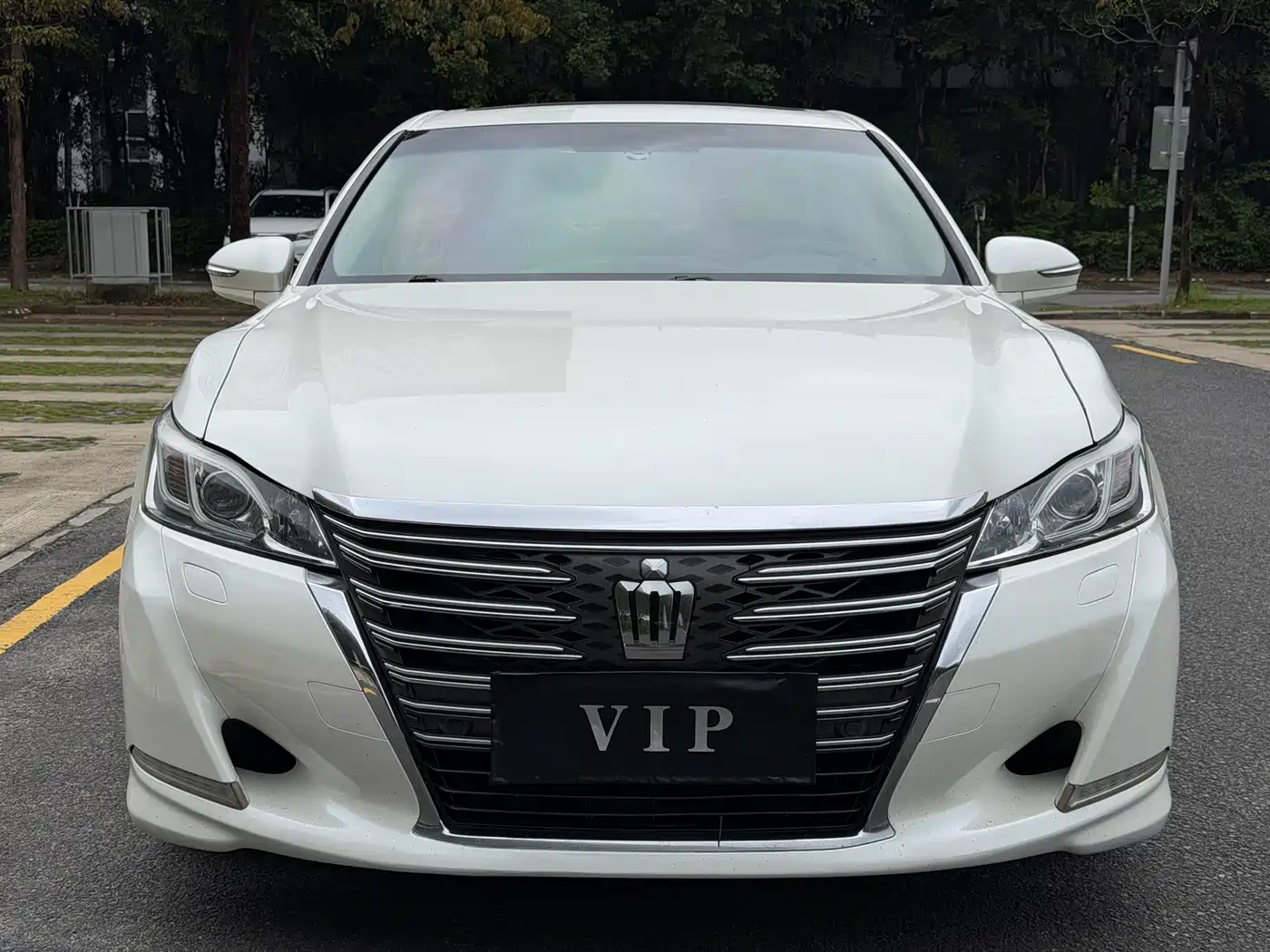 Toyota Crown 2015 2.5L Fashion Limited Edition фото 2