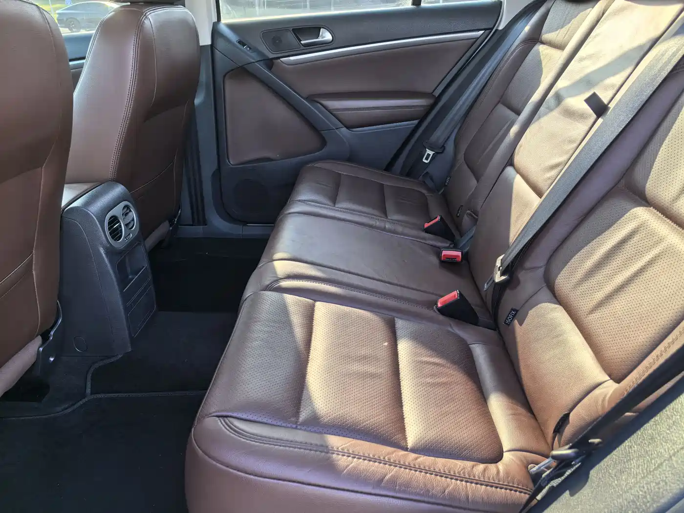 Volkswagen Tiguan 2015 1.8TSI Automatic 2WD Highline фото 11