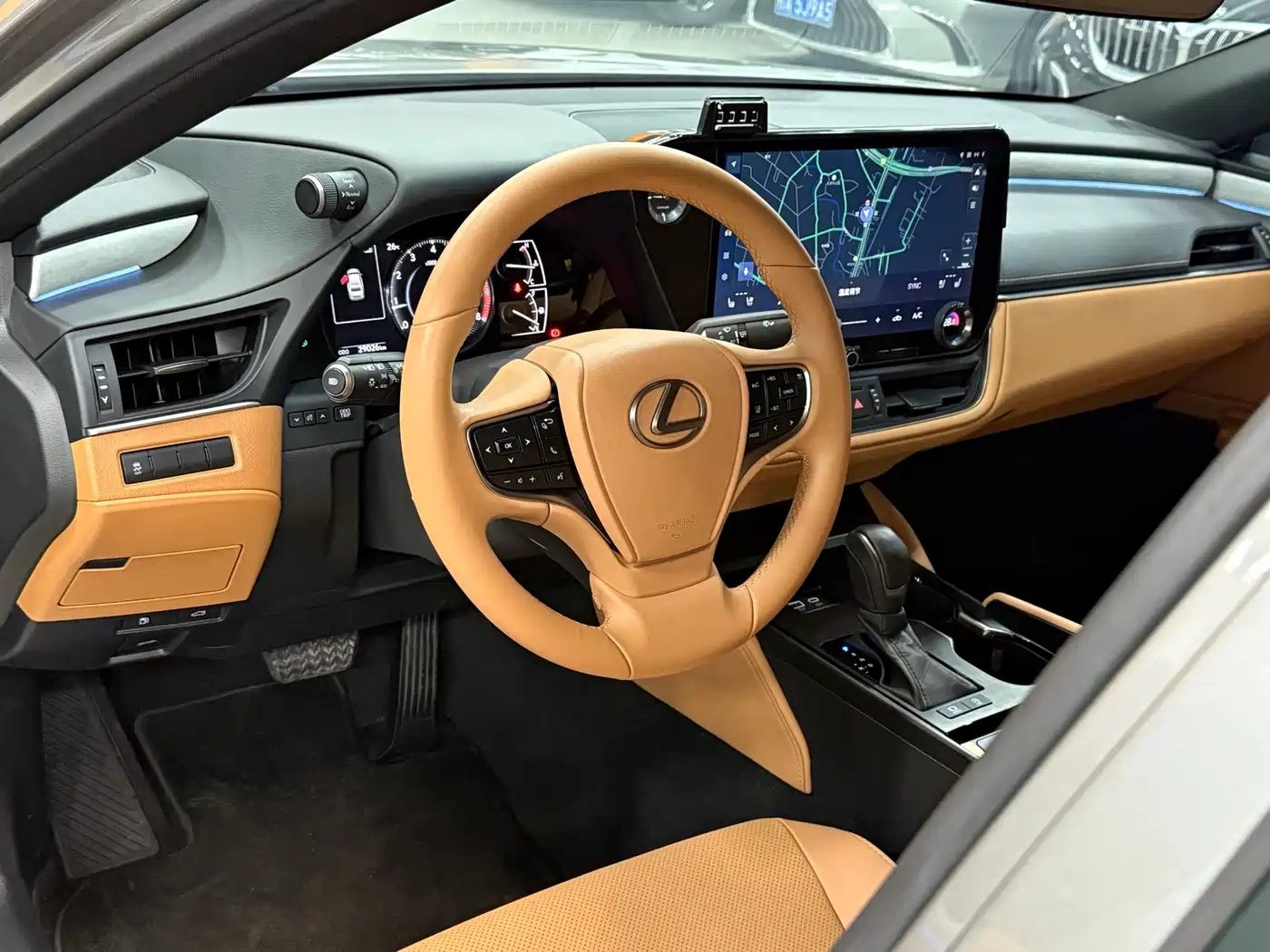 Lexus ES 2025 200 Ultimate Edition фото 6