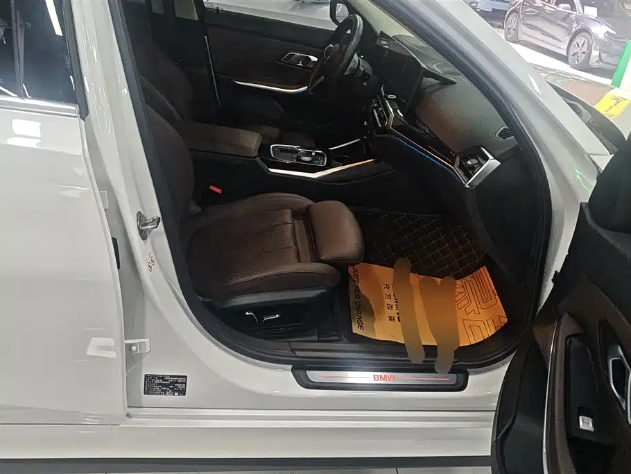 BMW i3 2024 eDrive 35 L фото 8
