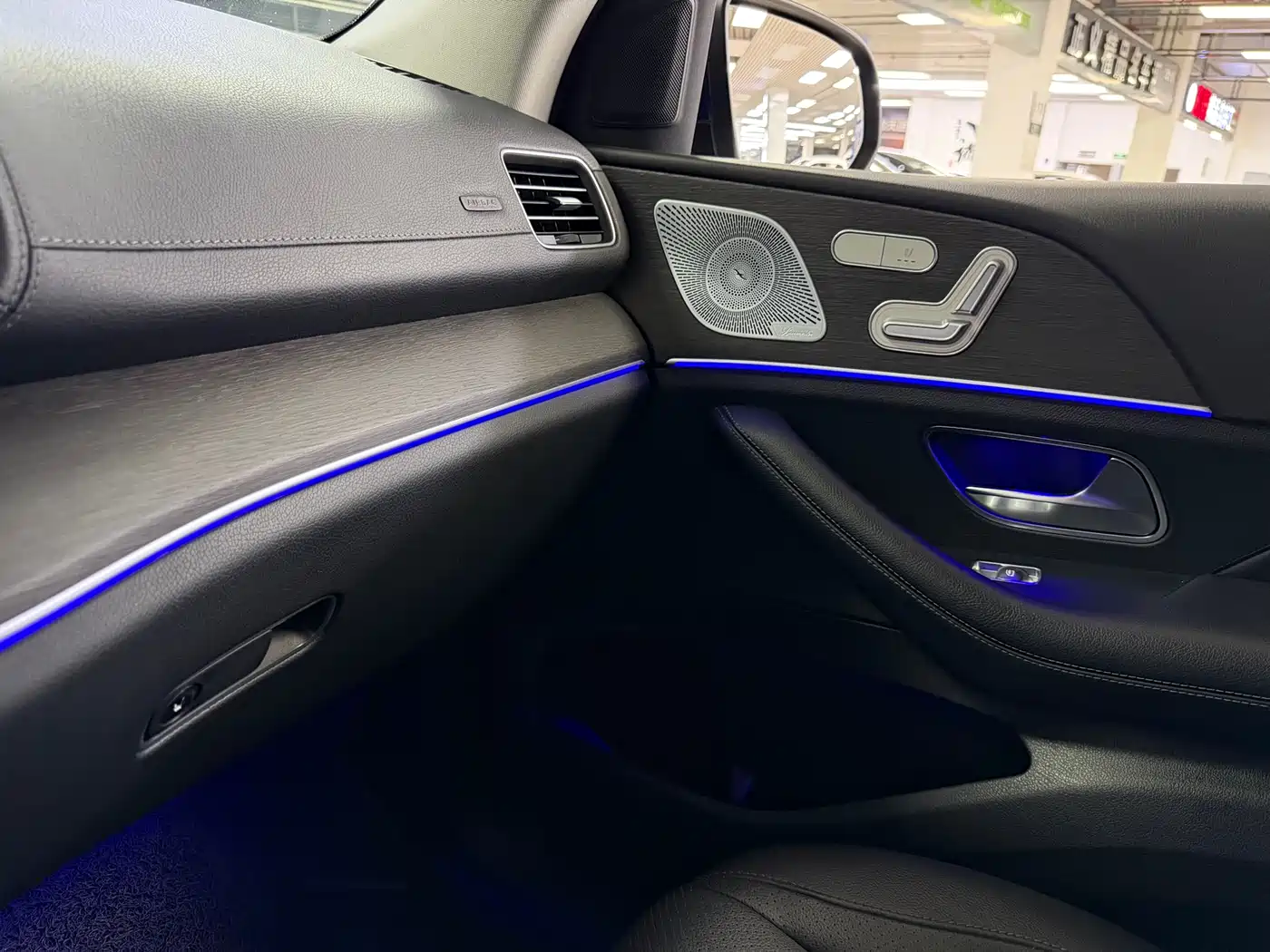 Mercedes-Benz GLE 2020 Facelift GLE 450 4MATIC Luxury фото 28