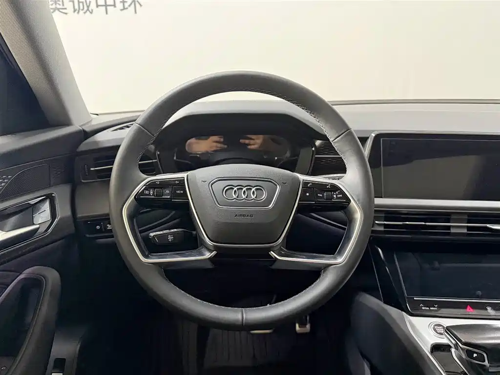 Audi Q6 2026 Model 40 TFSI quattro Guanyun Type Yulin Package 7-Seater фото 11