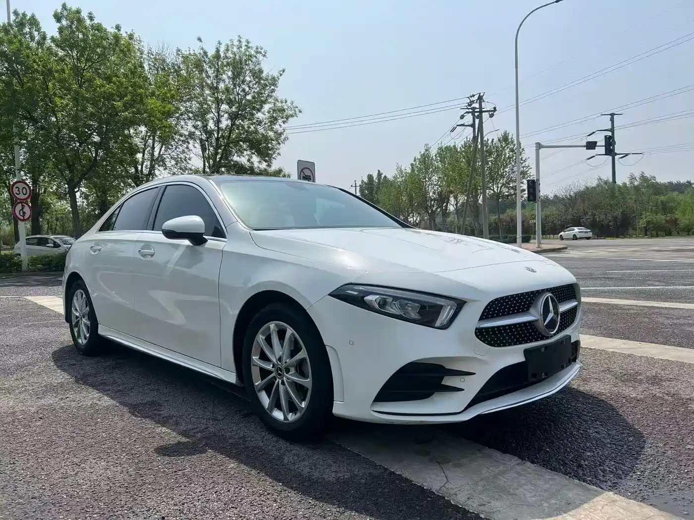 Mercedes-Benz A-Class 2022 A 200 L Sport Sedan Style фото 3