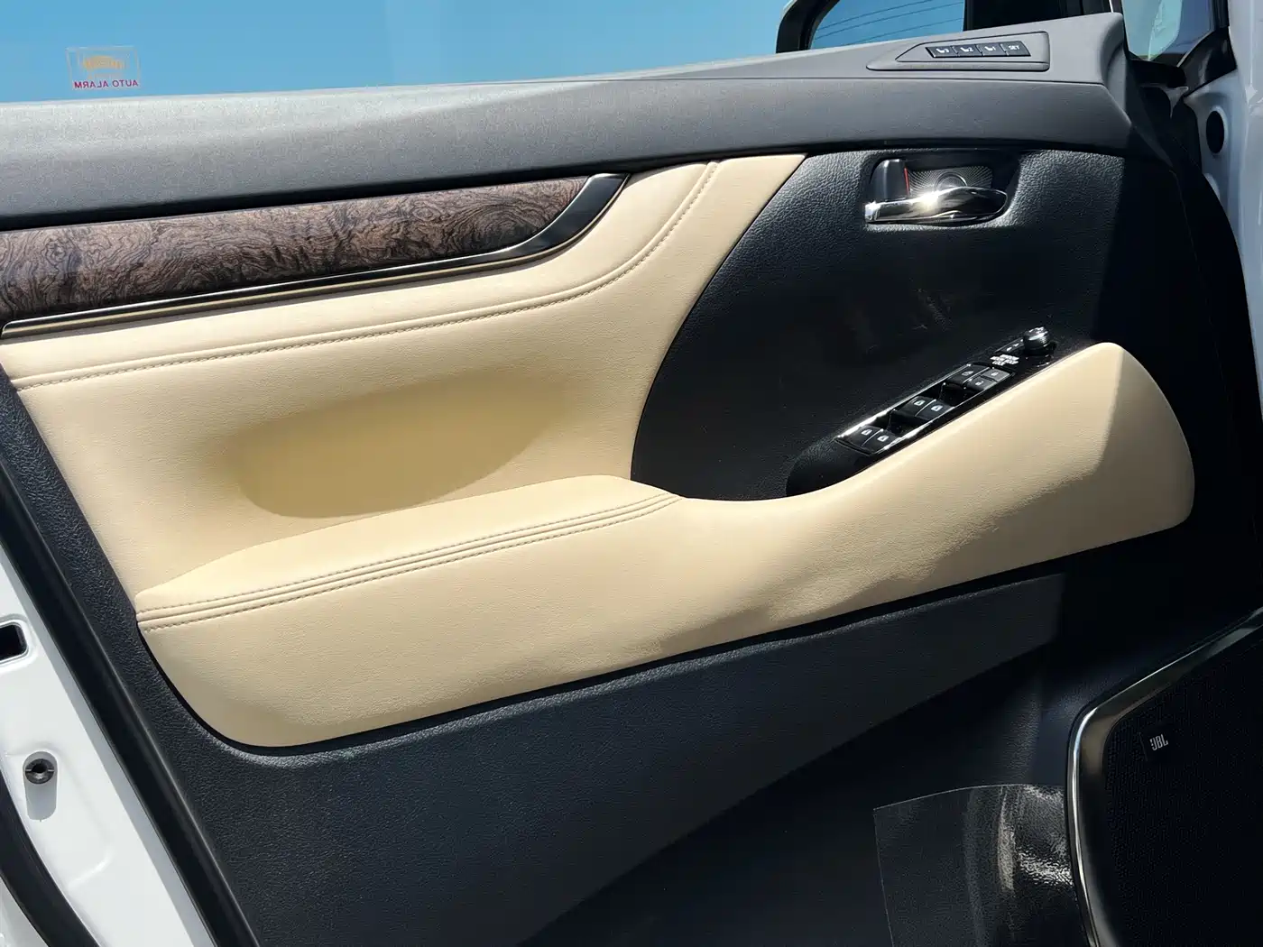 Toyota Alphard 2020 Hybrid 2.5L Premium Edition фото 13