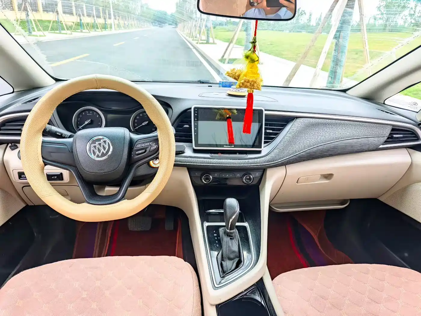 Buick GL6 2018 18T 6-Seater Elite фото 5