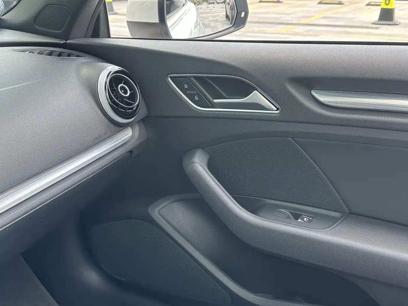 Audi A3 (Import) 2015 Cabriolet 40 TFSI фото 23