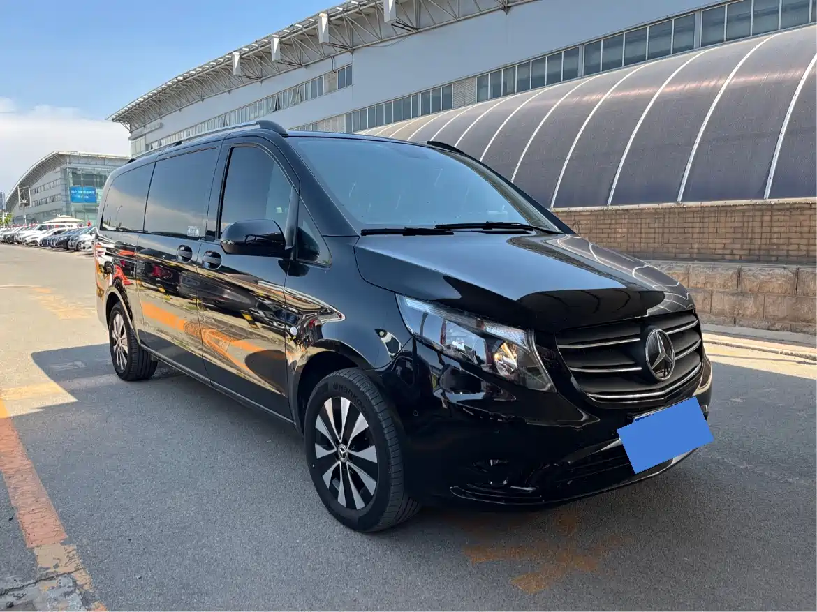 Mercedes-Benz Vito 2024 2.0T Business 7-Seater фото 3