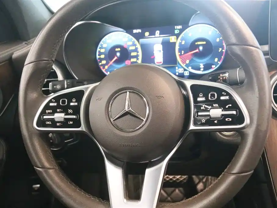 Mercedes-Benz GLC 2021 GLC 300 L 4MATIC Sporty фото 6