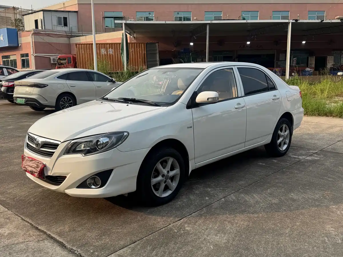 Toyota Corolla 2013 1.6L Automatic Luxury