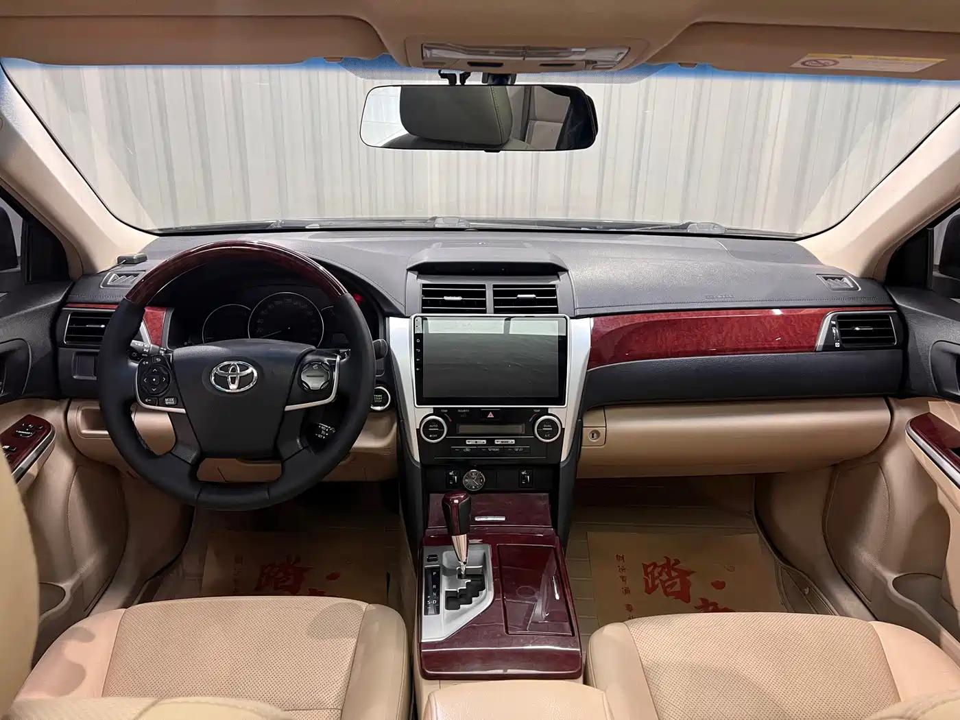 Toyota Camry 2012 2.5G Luxury Edition фото 9