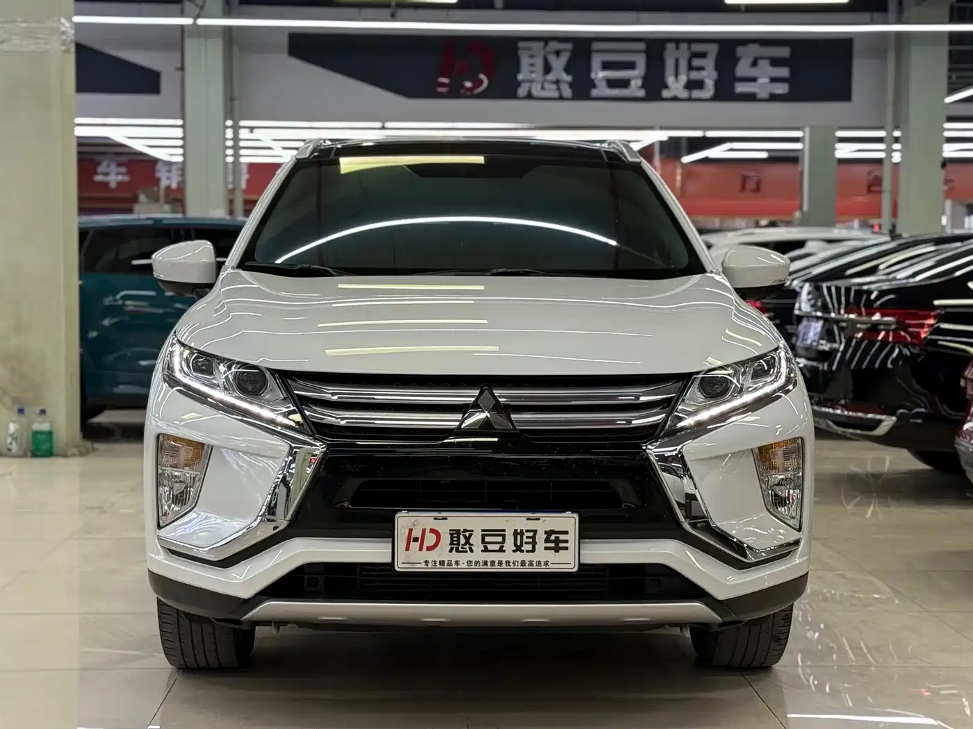 Mitsubishi Eclipse Cross 2021 1.5T CVT 4WD Passion Edition фото 15
