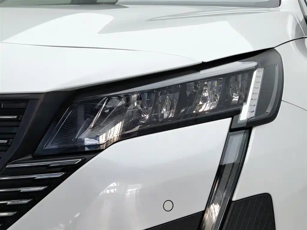 Peugeot 408 2022 1.6T Dream Chaser Edition фото 7