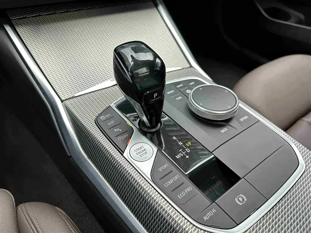 BMW 3 Series 2020 325Li M Sport Black Night Package фото 14