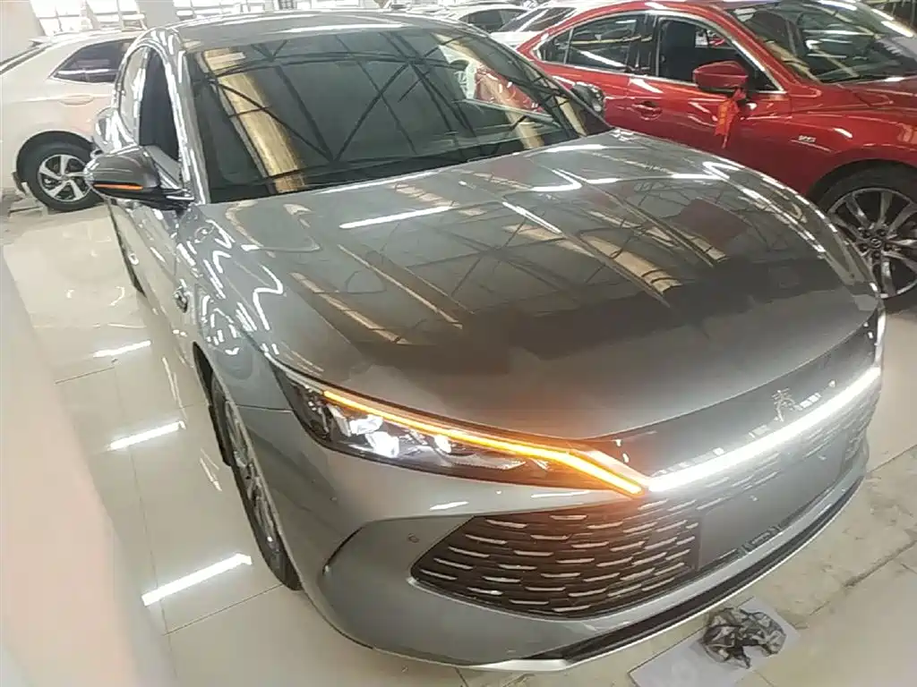 BYD Qin L 2025 DM-i Smart Drive Edition 80KM Leading фото 4