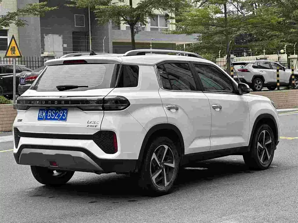 Hyundai Beijing Hyundai ix35 2021 240TGDi DCT 2WD GLS Leading Edition фото 3