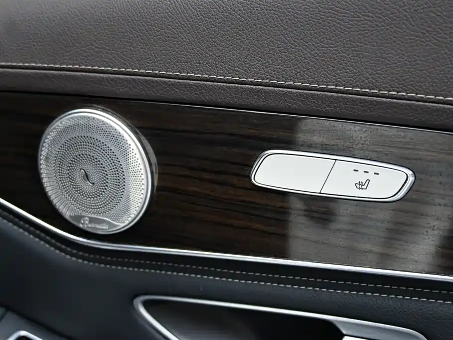 Mercedes-Benz GLC 2019 Facelift GLC 260 L 4MATIC Luxury фото 28