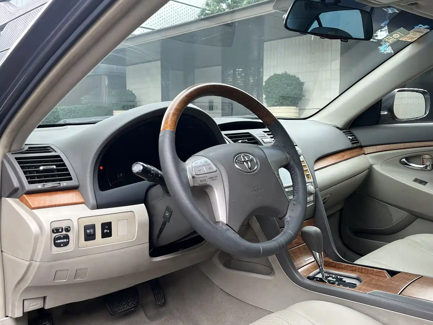 Toyota Camry 2011 200G Classic Anniversary Edition фото 14