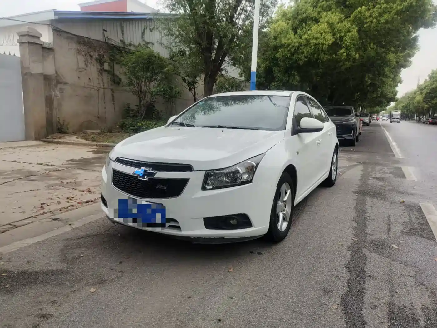 Chevrolet Cruze 2013 Model 1.8L SE AT