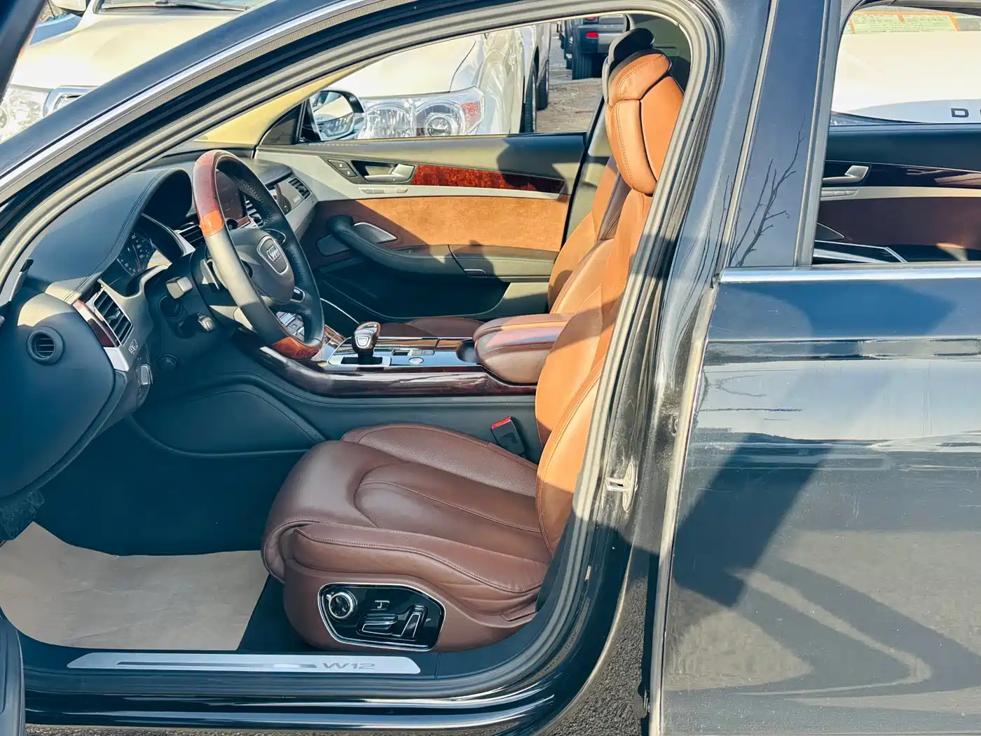 Audi A8 2013 A8L 6.3 FSI W12 quattro Flagship фото 9