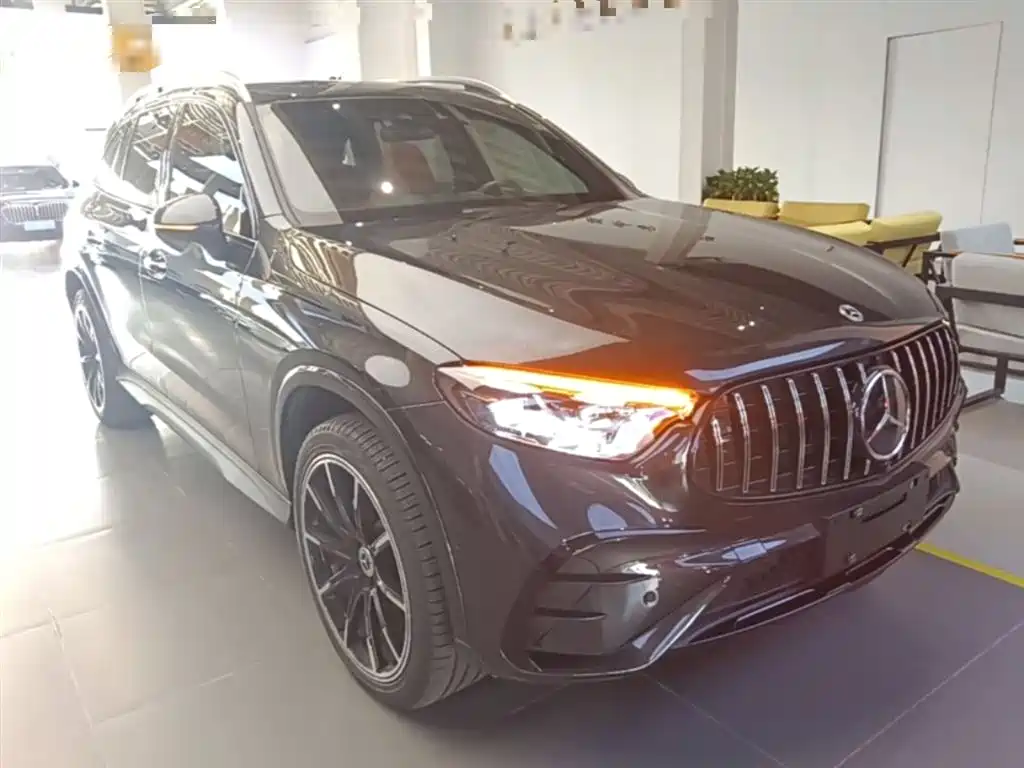 Mercedes-Benz GLC 2023 GLC 300 L 4MATIC Luxury 7-Seater фото 4