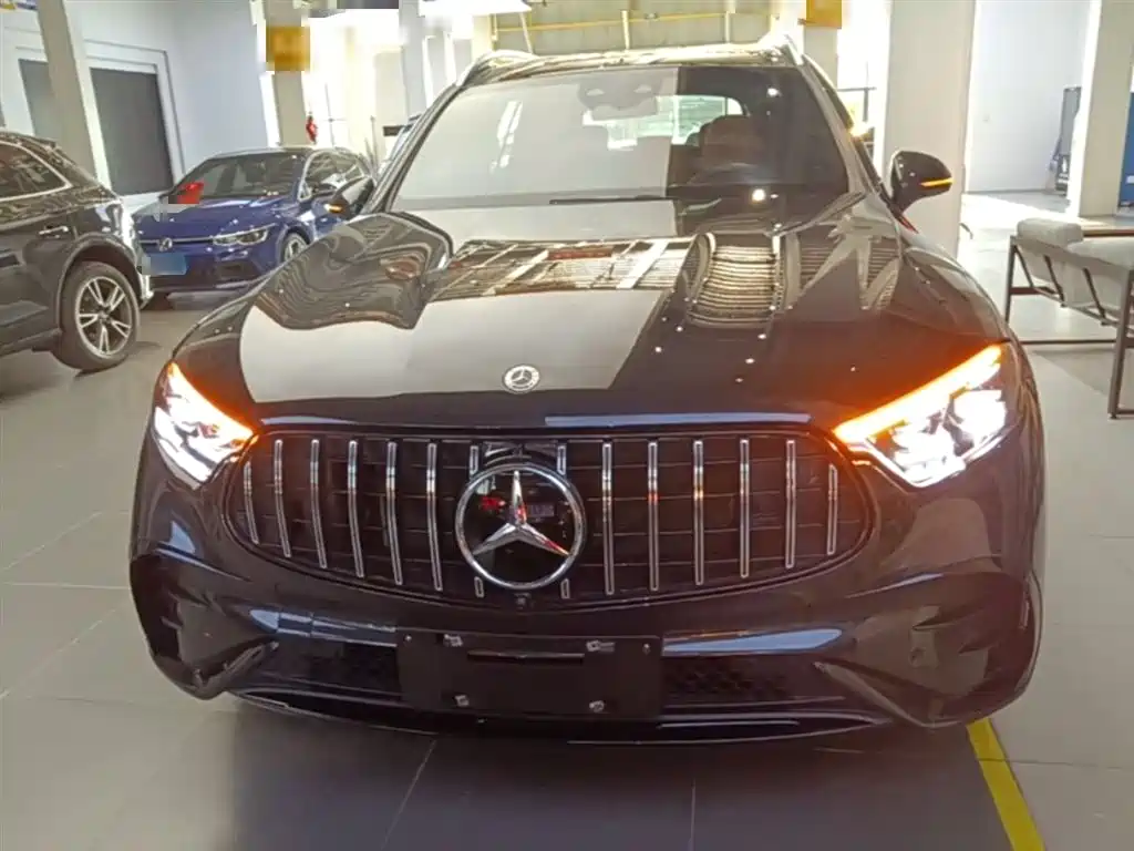 Mercedes-Benz GLC 2023 GLC 300 L 4MATIC Luxury 7-Seater фото 3