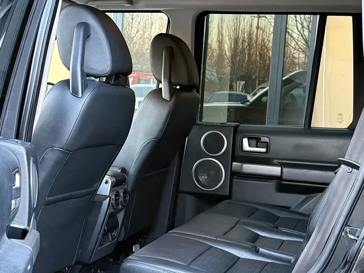 Land Rover Discovery 2005 Model 4.4 V8 HSE фото 5