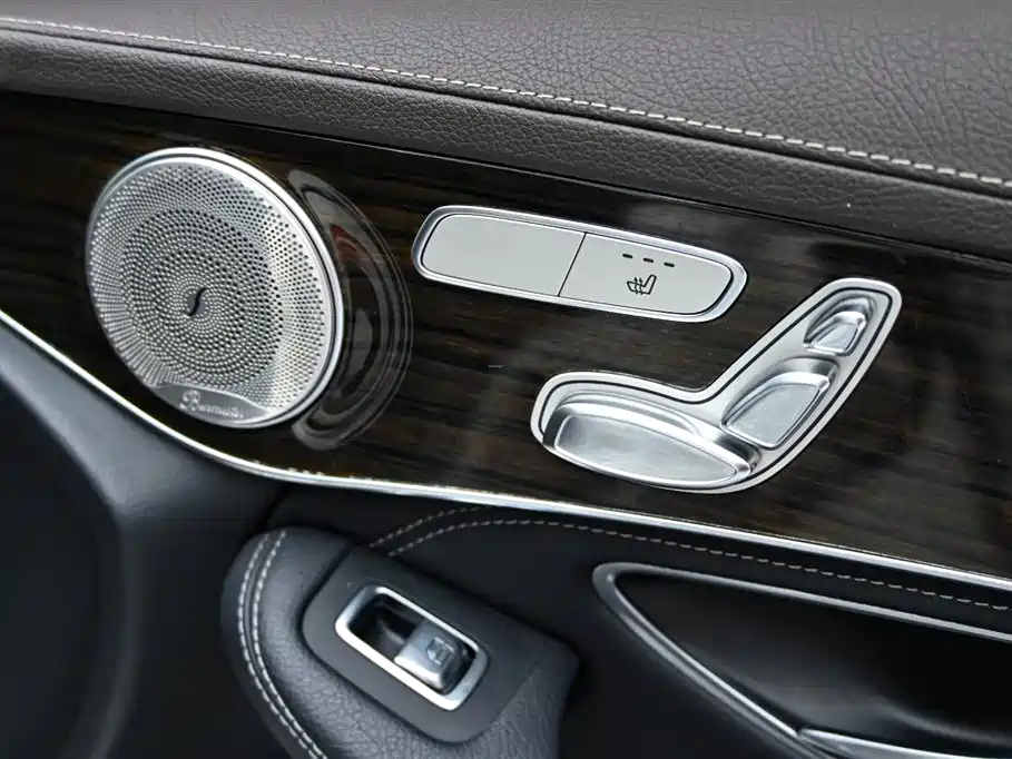 Mercedes-Benz GLC 2019 Facelift GLC 260 L 4MATIC Luxury фото 29