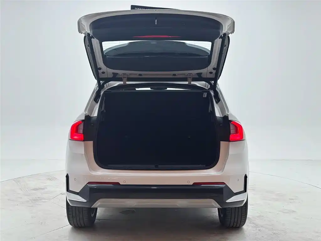 BMW X1 2023 sDrive20Li X Design Package фото 8