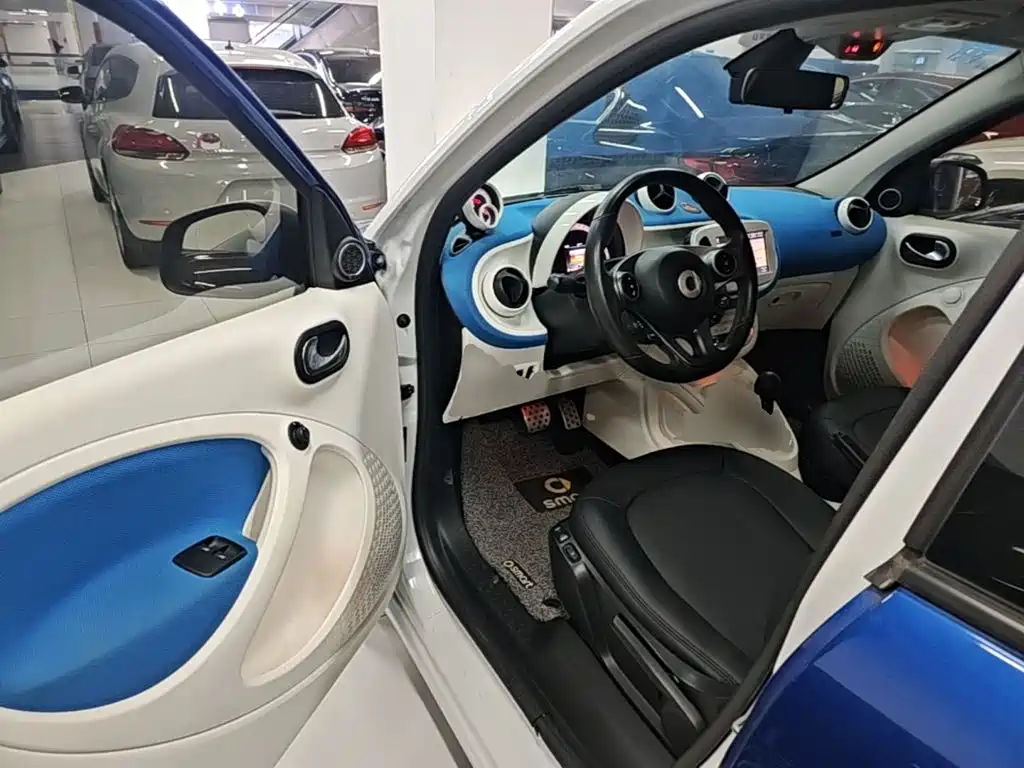 smart forfour 2017 2016 0.9T 66kW Ultimate Edition