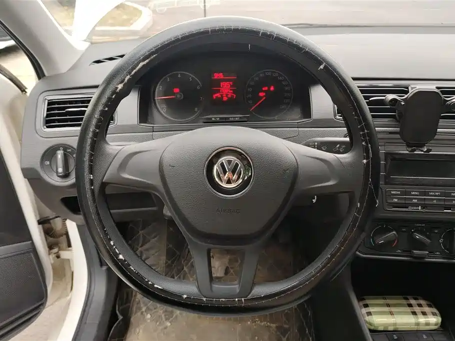 Volkswagen Santana 2021 1.5L Manual Trend Edition фото 15