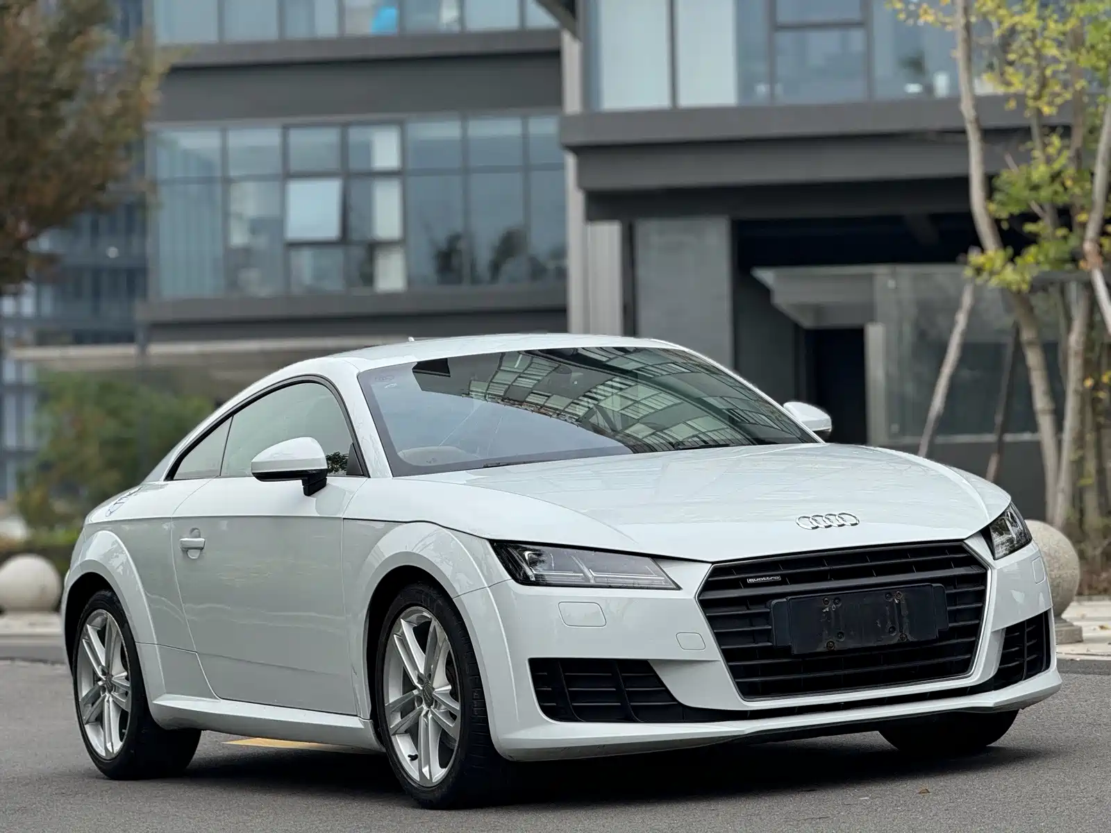 Фото 3 - Audi TT