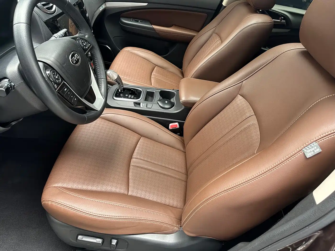 BYD S7 2016 2.0T Auto Premium Plus фото 8