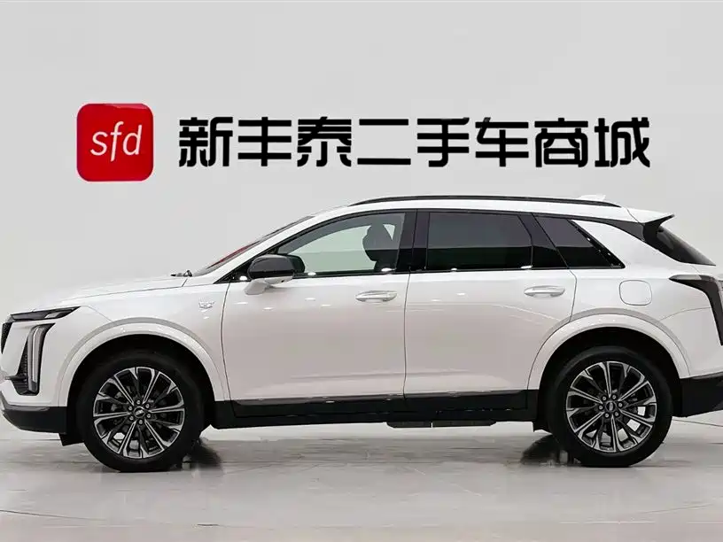 CADILLAC XT5