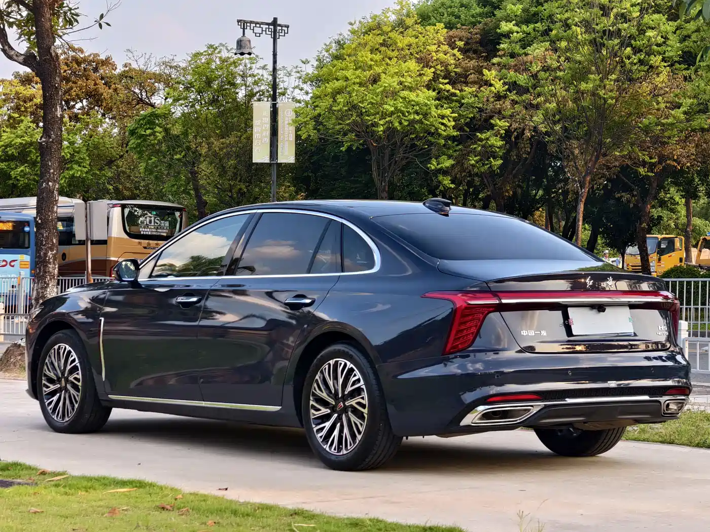 Hongqi H5 2023 2.0T Auto Smart Connect Flagship фото 16