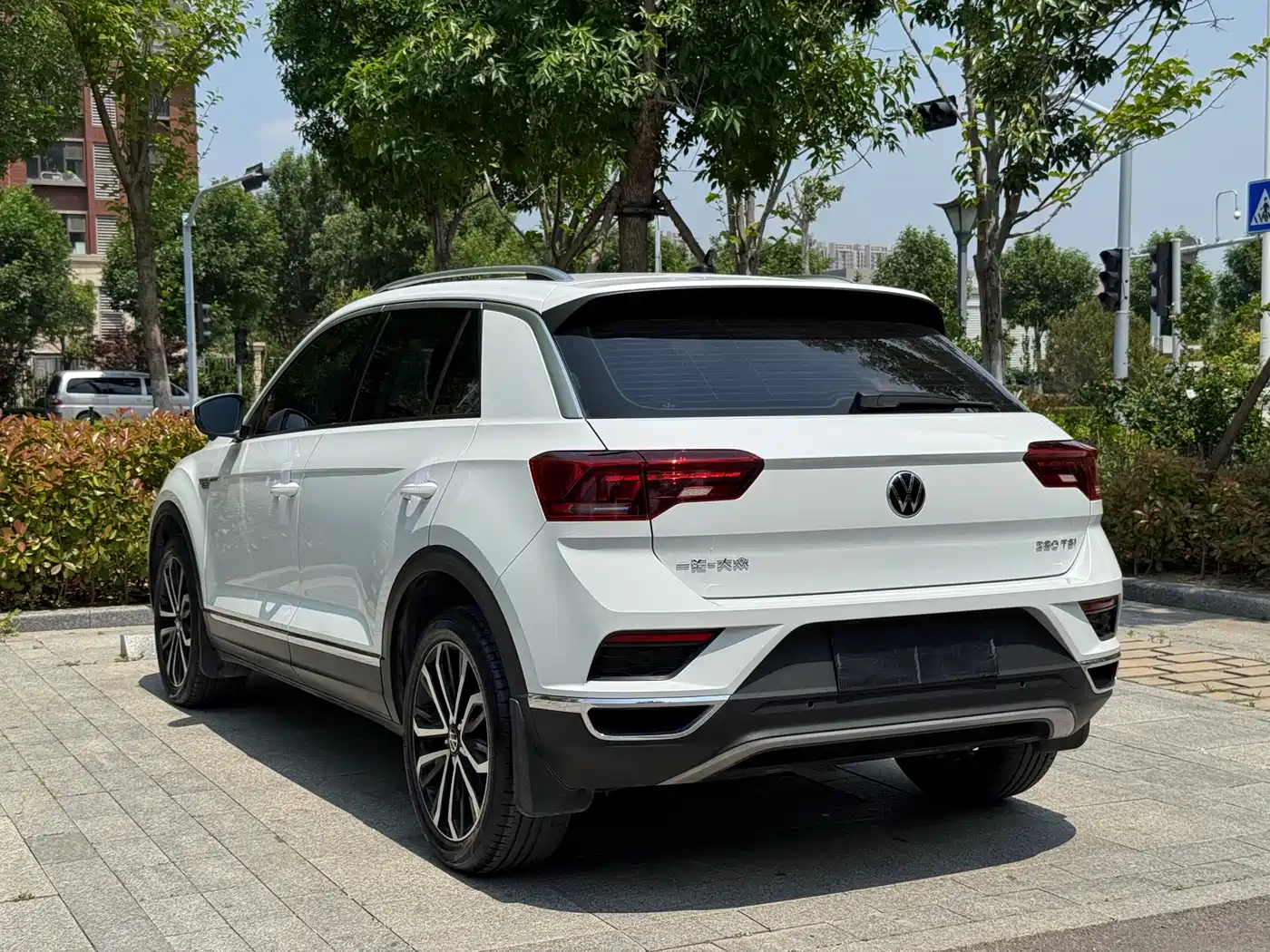 Volkswagen T-ROC 2021 280TSI DSG 2WD Comfort Smart Connect Edition фото 8