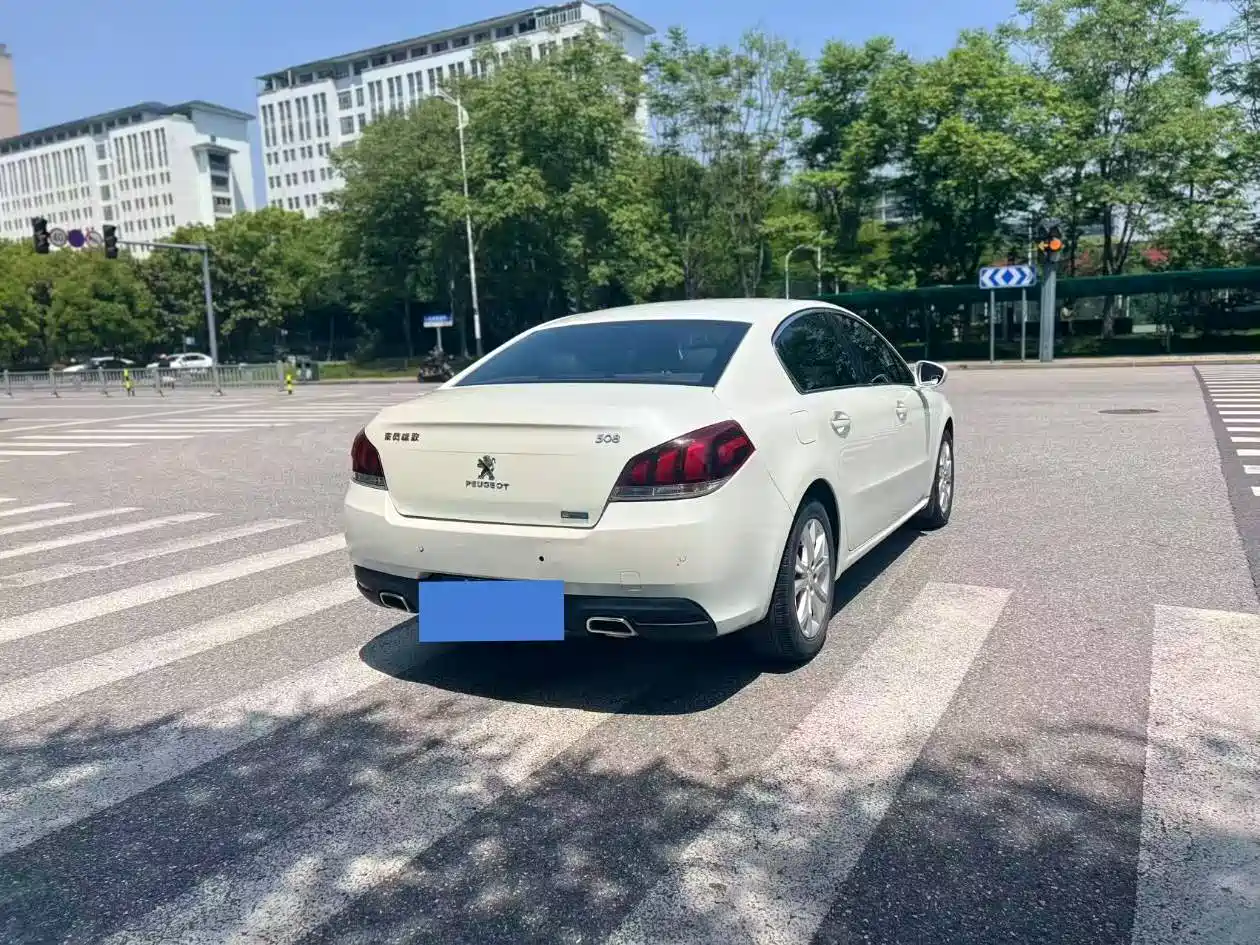 Peugeot 508 2015 1.6THP Auto Excellence Edition фото 7