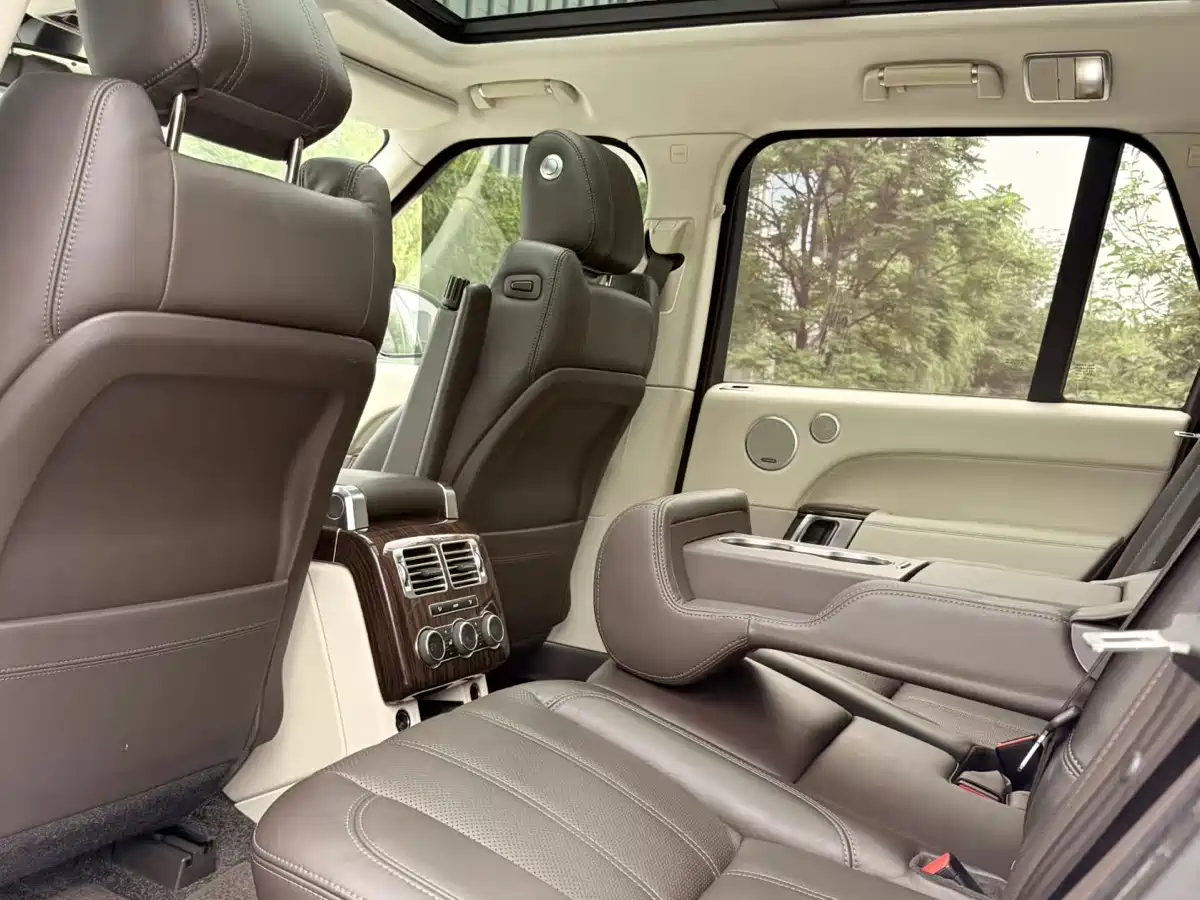 Land Rover Range Rover 2014 3.0 SC V6 Vogue фото 9