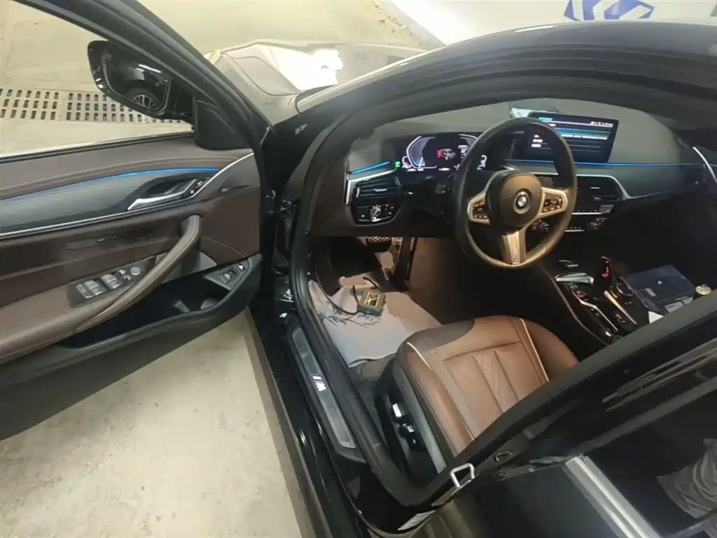 BMW 5 Series New Energy 2022 Facelift 535Le M Sport Package фото 16