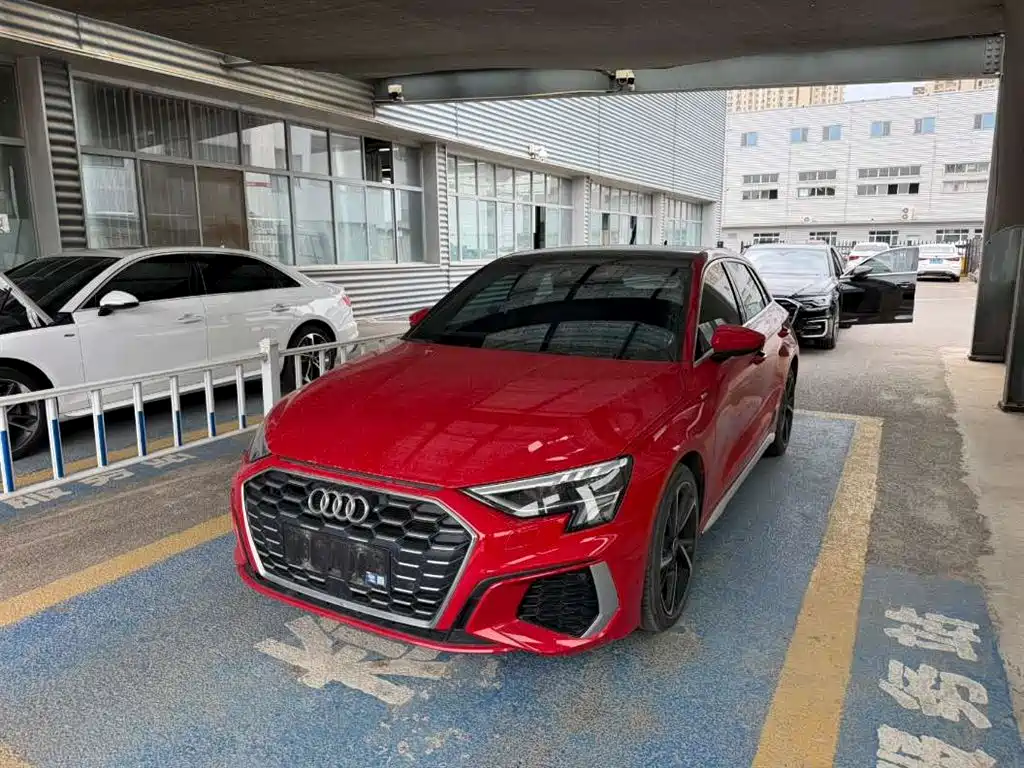 Audi A3 2023 Facelift Sportback 35 TFSI Fashion Sport