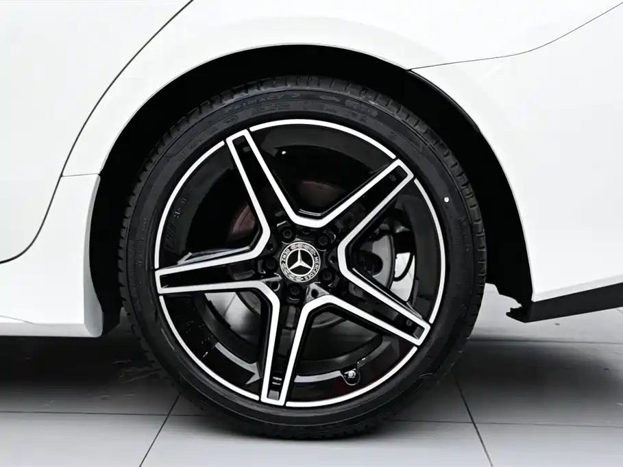 Mercedes-Benz CLS 2023 Facelift CLS 260 фото 36