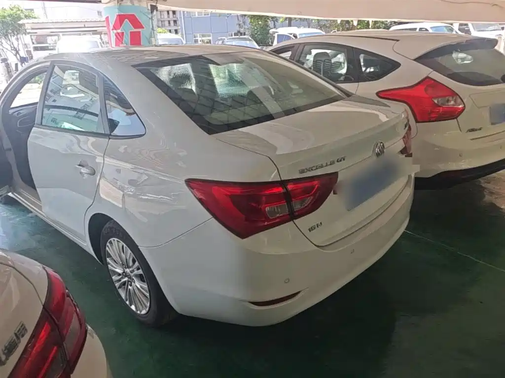 Buick Excelle 2015 15N Automatic Elite фото 5