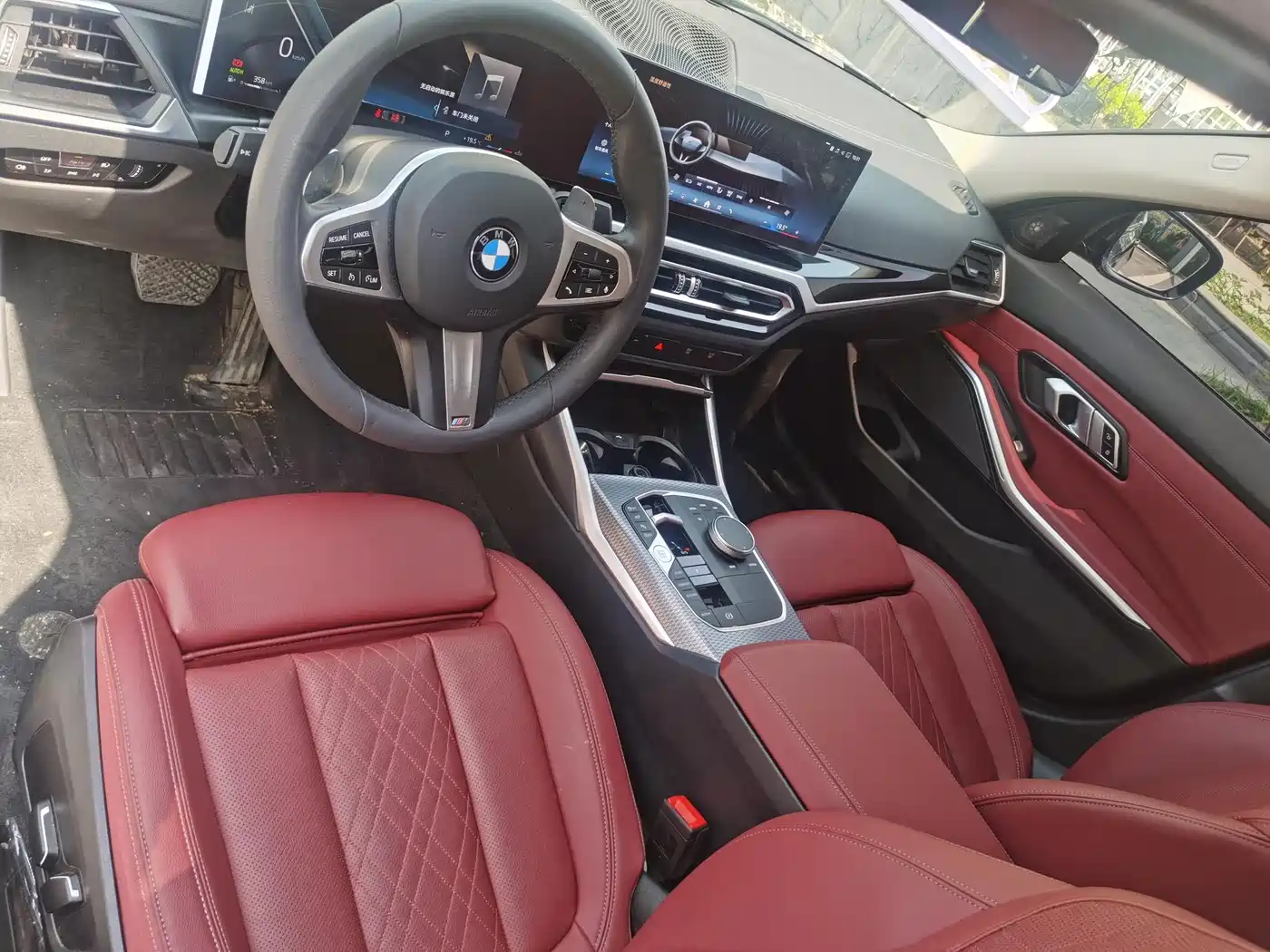 BMW 3 Series 2024 325Li M Sport Shadowline Package фото 12