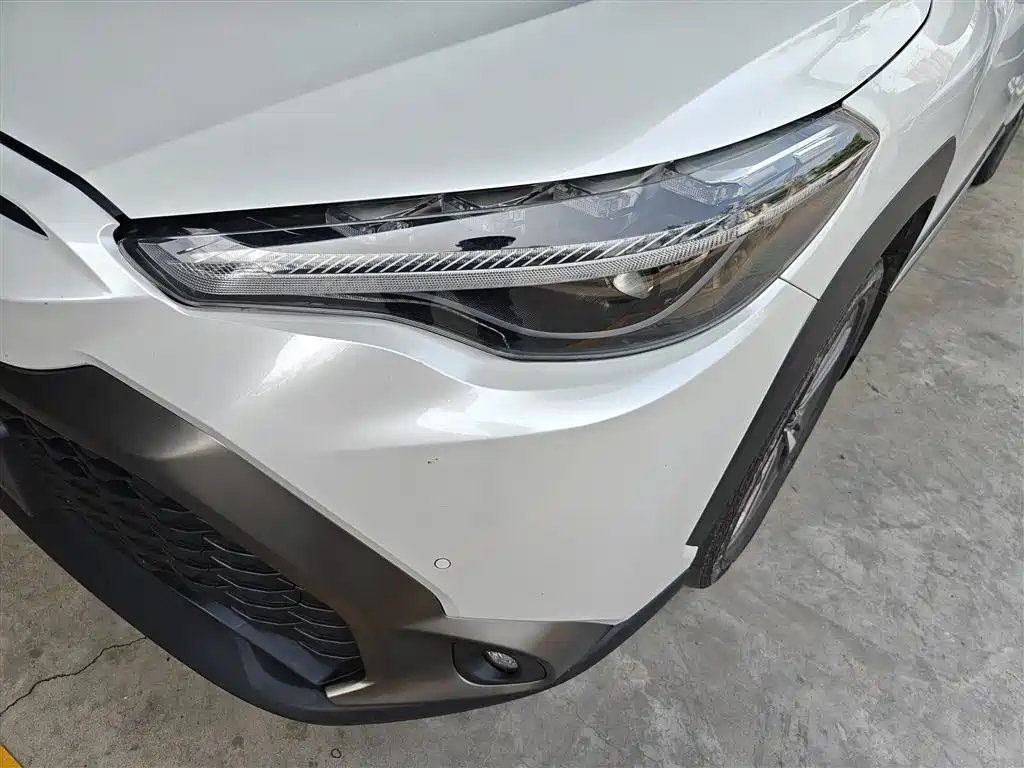 Toyota Frontlander 2022 2.0L CVT Luxury PLUS Edition фото 18