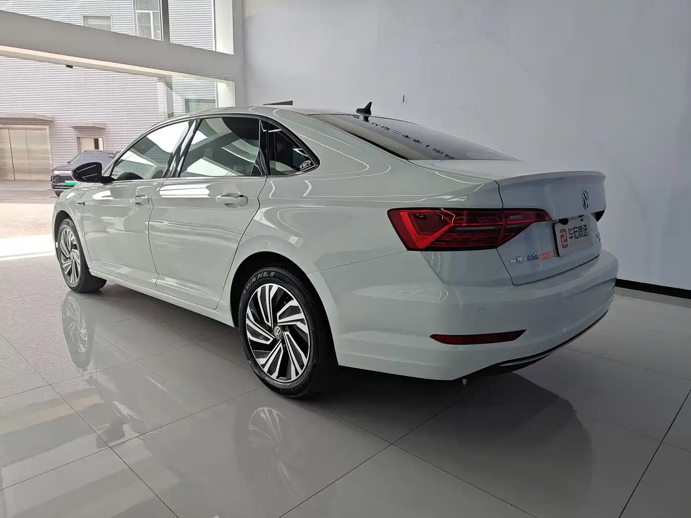 Volkswagen Sagitar 2021 280TSI DSG Surpassing Edition фото 3