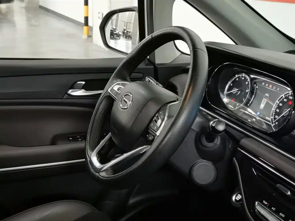 GAC Trumpchi Trumpchi M6 2019 270T Automatic Premium (6-seater) China V фото 22